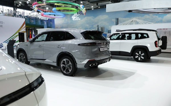Changan представил в России три новые модели. Они под разными брендами
Changan представил в России три новые модели. Они под разными брендами