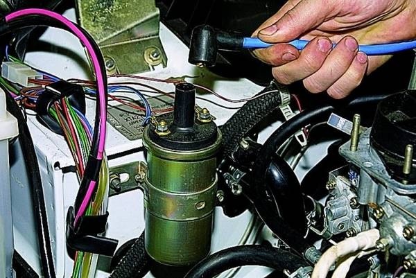 Установка бесконтактного зажигания для ВАЗ-2106 Установка бесконтактного зажигания для ВАЗ-2106