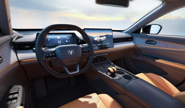 Лифтбек Changan Uni-V масштабно обновлен Лифтбек Changan Uni-V масштабно обновлен
