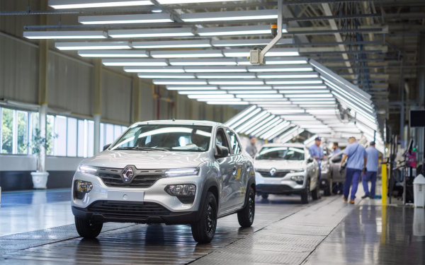 Акции Renault пережили крупнейшее за 4 года падение. Что происходит
Акции Renault пережили крупнейшее за 4 года падение. Что происходит