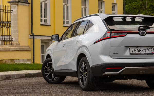Lexus на минималках? Мы испытали новый китайский кроссовер GAC GS4
Lexus на минималках? Мы испытали новый китайский кроссовер GAC GS4