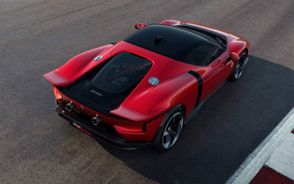 Ferrari показал самый мощный серийный суперкар 849 Testarossa
Ferrari показал самый мощный серийный суперкар 849 Testarossa