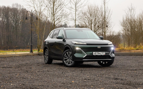 Берегите бензин. Тест первого гибридного кроссовера Geely EX5 EM-i
Берегите бензин. Тест первого гибридного кроссовера Geely EX5 EM-i