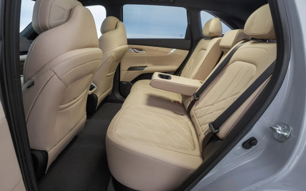 Без компромиссов, но с полным приводом. Тест нового Changan CS75 Plus
Без компромиссов, но с полным приводом. Тест нового Changan CS75 Plus
