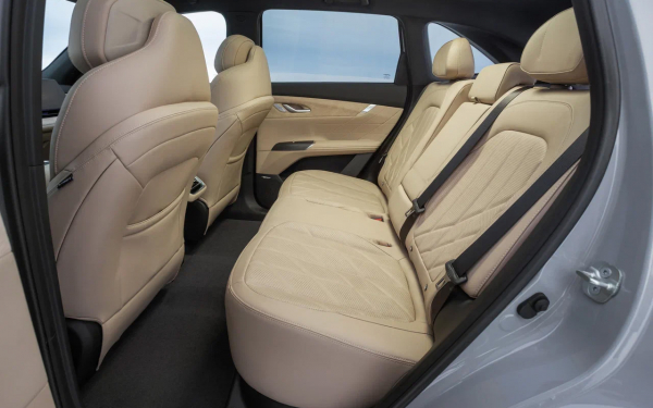 Без компромиссов, но с полным приводом. Тест нового Changan CS75 Plus
Без компромиссов, но с полным приводом. Тест нового Changan CS75 Plus
