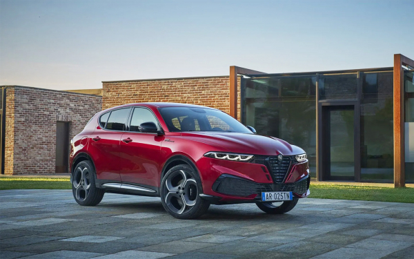 Розетка против V8. Самые яркие премьеры автосалона в Чикаго — 2026
Розетка против V8. Самые яркие премьеры автосалона в Чикаго — 2026
