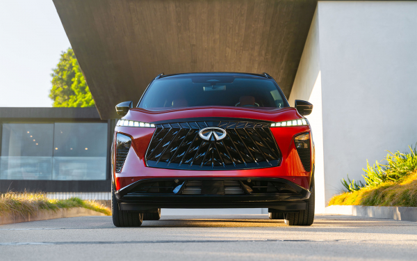 Стильный, но скучный. Первый тест-драйв нового Infiniti QX65
Стильный, но скучный. Первый тест-драйв нового Infiniti QX65