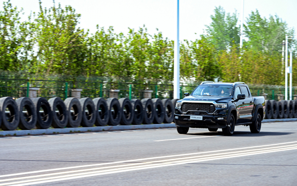
            Не путайте. Cравнили бензиновый и дизельный Foton Tunland V9 с Ram 1500
        