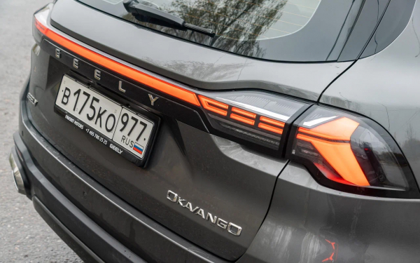 Одинаково разные. Мы сравнили Geely Okavango и Jetta VS7
Одинаково разные. Мы сравнили Geely Okavango и Jetta VS7